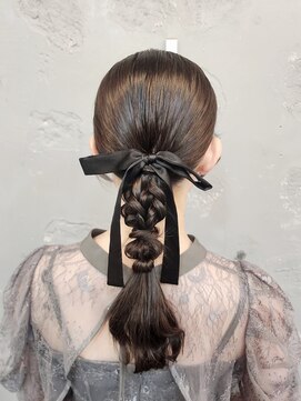 エフェ(effet) タイトポニー編み込みアレンジ