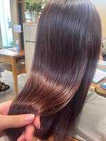 ウィタ(wita.)&nbsp;しなやかな手触りと自然なストレートヘア