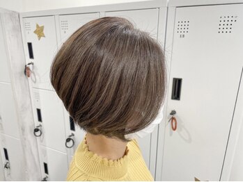 グランデュール 東静岡池田店(GRANDEUR)の写真/《透明感・艶感を意識した白髪染めグレイカラーが大人気》*大人女性にぴったりの薬剤でお悩み解決*[東静岡]