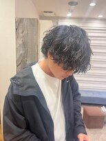 メンズパーマ　束感ショート　おしゃれメンズ　カジュアル