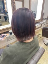 コワファースト 大分(COIFF1RST) ピンクブラウンカラーの切りっぱなしボブ