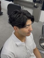 グルーマーズトウキョウ(GROOMER/S TOKYO)&nbsp;ブルーブラックフェザーパーマスパイキーショートサーフカール
