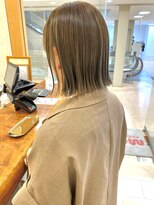 モリオ フロム ロンドン サッポロファクトリー店(morio FROM LONDON)&nbsp;【morio】札幌切りっぱなしボブ　オリーブカラー