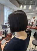 ボブにオリーブグレージュで大人っぽく