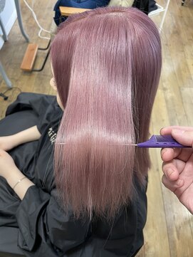 ヘアーアンドエステティック アイビジン 四日市店(Hair&Esthetic I BiJiN) ホワイトピンク