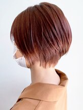 エルブロッサム 北上尾店(L-Blossom)&nbsp;ブリーチなし◎冬のサーモンピンクで透明感ミニボブ40代50代