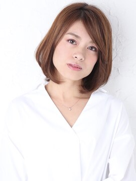 サラ(sarah) 柔らかボブ