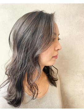 トパ(topa) 透け感カラー　ブリーチなし　セミロング