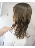 透明感アッシュブラウン