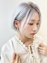 アッシュ 下北沢店(Ash) 透明感のあるホワイトカラーがかわいい丸みボブ