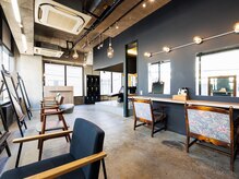 カラーズラボ 高円寺店(Colors Labo)