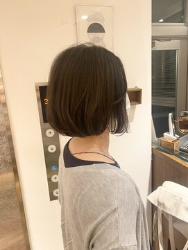 エクリ 麻布十番(equri) 大人フレンチボブ