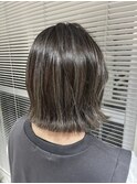 ハイライトヘア/艶カラー/透明感たっぷりグレー/外ハネ