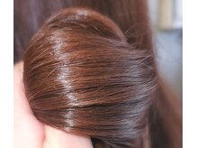 髪の柔軟剤(酵素)→髪プルンプルン♪カラーの発色 +髪質に変化♪