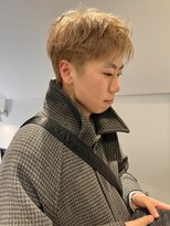 トレス(TRESS)&nbsp;メンズショート　刈り上げない　ブリーチ　ベージュ　原宿表参道