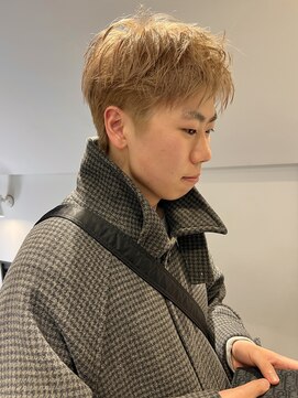 トレス(TRESS) メンズショート　刈り上げない　ブリーチ　ベージュ　原宿表参道