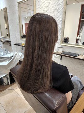 アマレット(Amaretto) 【パーソナルカラー診断×ティーブラウン】髪質改善