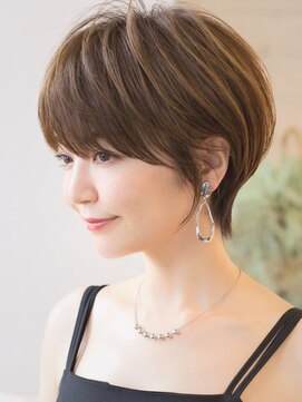 アンド ストーリーズ(&STORIES) 斜めバング/ニュアンスカラー/絶壁解消40代/50代【橋本】