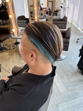 コワファースト 大分(COIFF1RST) 特殊カラー