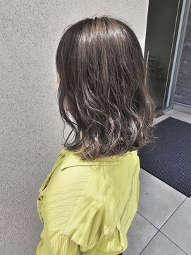 ゴットラトゥール(GOTTO LATOUR) パーマスタイル/アッシュ/肩はねボブ/オリーブベージュ/ゆるふわ