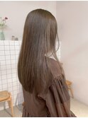 オリーブベージュ