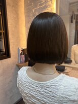 ウィローズ(WILLOW'S)&nbsp;大人可愛い20代30代40代黒髪前下がりショートボブ丸みショート◎