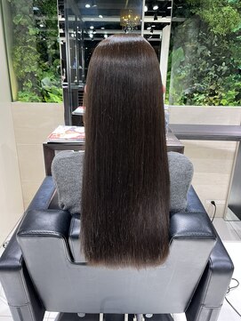 フォルテ ギンザ(FORTE GINZA) 赤みのない透け感たっぷりオリーブグレージュカラー