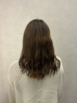 チーモ ハッピー ヘア メイク(CheeMo happy hair make) 女性らしいロングウェーブ スタイル