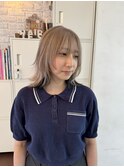 ホワイトグレージュ/ミニウルフ/くびれヘア