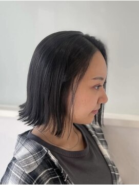 ソレイユ(Soleil) 暗髪/切りっぱなし外ハネボブ