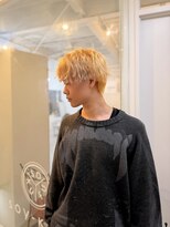 メンズカット バイ ソイクフ(メンズカット by SOY-KUFU)&nbsp;20代30代40代◎ハイトーンブリーチ波巻きパーマ風スタイリング