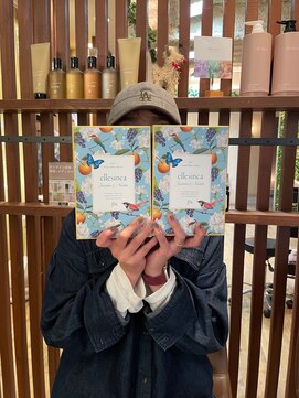 バグスドゥア(Bagus dua) 11.6エルシンカ限定コフレ刈り上げセンターパート暗めカラー