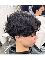 クロウ 豊川(CROW)&nbsp;波巻きパーマシャドウパーマツイストスパイラルセンターパート