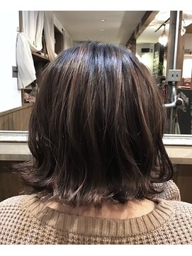 ペイズリーパーク(Paisley Park) #15　バレイヤージュハイライト×切りっぱなしボブ