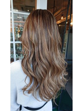 ネオリーブ コパン 鶴見店(Neolive copain) ミルクティベージュ