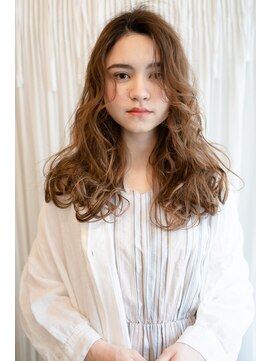 マグノリア オモテサンドウ(MAGNOLiA Omotesando) ぬけ感ウェーブのMIXスパイラルパーマ