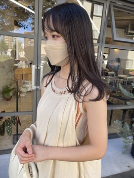 ユー(yew) ダークオリーブ