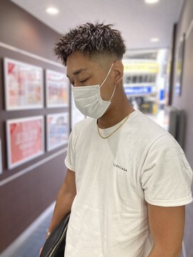 エイトオーミヤ 大宮店(EIGHT omiya) ツイストパーマ×フェードスタイル