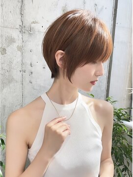 シー バイ ロンド 新宿(Sea by Lond) くびれ大人美人ショート