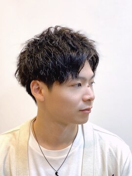 マキシム ナカイ(MAXIM NAKAI) メンズアップバングショートソフトツイストパーマ
