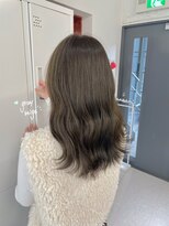 ヌーヴェル(nouvelle)&nbsp;グレーベージュ×ふわっとロング