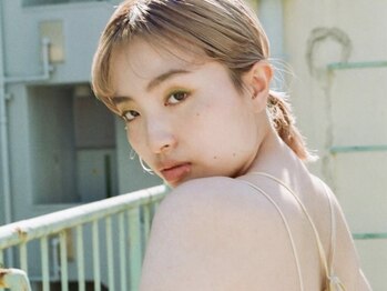 ヘアーアンドメイク フォルス(HAIR&MAKE FORS)の写真/大人女性のためのこだわりサロン。プロ目線の提案で、"周りと差がつく"お洒落スタイルに。