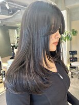 ナナローネス(nana loness) 顔まわりレイヤー　レイヤーカット　ワンカール　内巻き