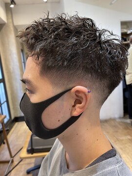 ラナ 新宿(lana) ツイストスパイラルパーマショートレイヤーマッシュツーブロック