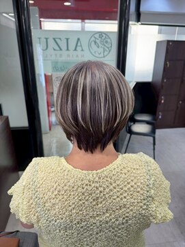 アイズ 本厚木(AIZU) 白髪ぼかしハイライト