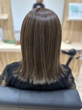 ヒア 春日井店(here.) 白髪ぼかしハイライト