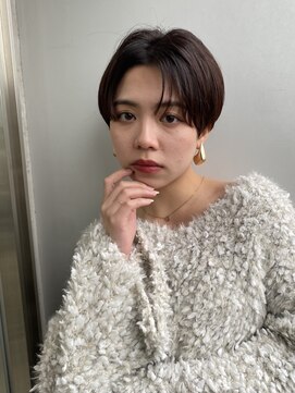 エアー 青山(AIR) 前髪あり耳掛け丸みボブコンパクトショート20代30代40代50代