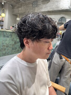 ゼスト リル 新宿(ZEST lill) シャドウパーマ くせ毛風 新宿 塩澤太一