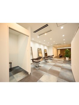 低刺激＆高仕上がり◎ “カクテルカラー”で、やさしくキレイに染める♪