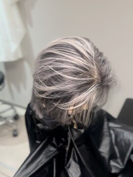 コスモス 町田(COSMOS) ホワイトメンズバレイヤージュ